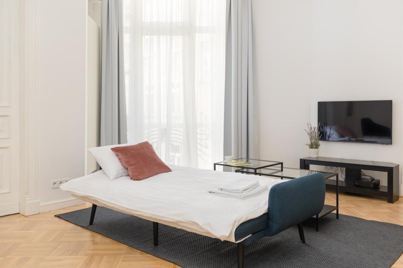 Marszalkowska 58 - Classy Two Bedroom Apartment With Balcony By Noclegi Renters Varsovia Exterior foto